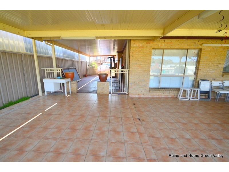 23 Croker Place, Green Valley NSW 2168