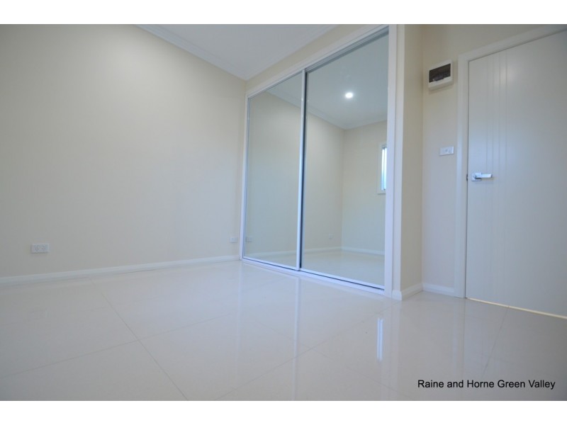 4A Twenty Seventh Avenue, West Hoxton NSW 2171