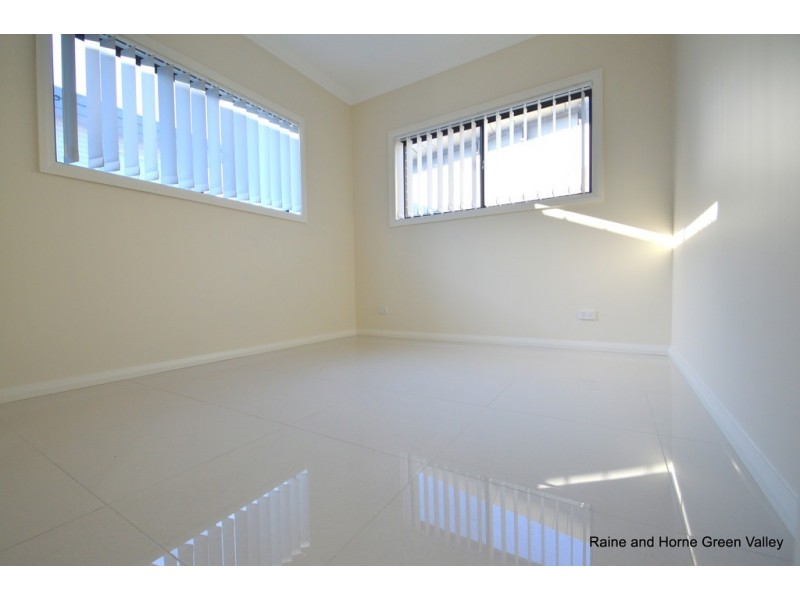 4A Twenty Seventh Avenue, West Hoxton NSW 2171