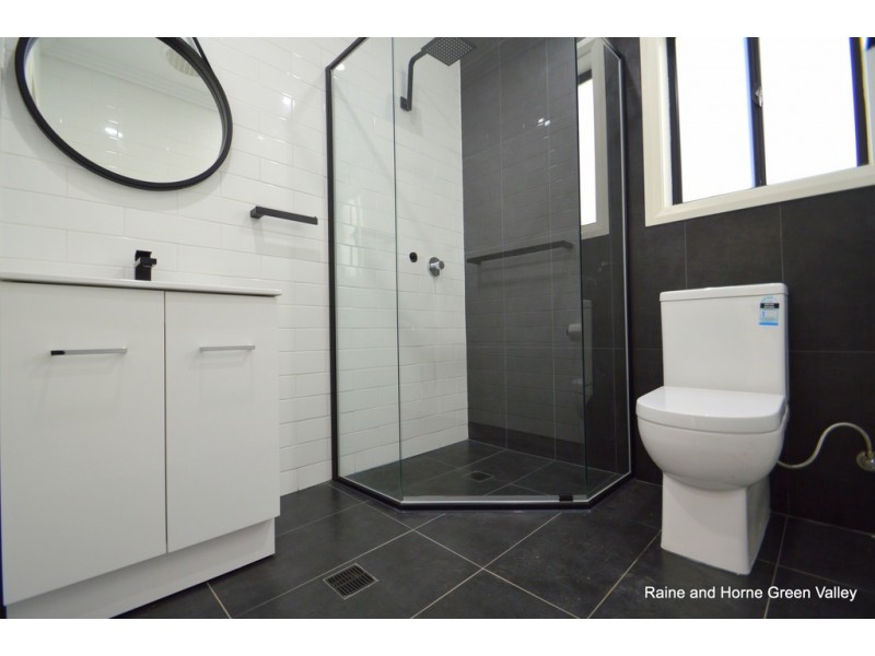 4A Twenty Seventh Avenue, West Hoxton NSW 2171