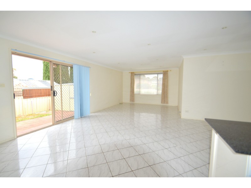 7 St Mark Close, Blair Athol NSW 2560