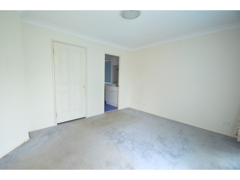 7 St Mark Close, Blair Athol NSW 2560