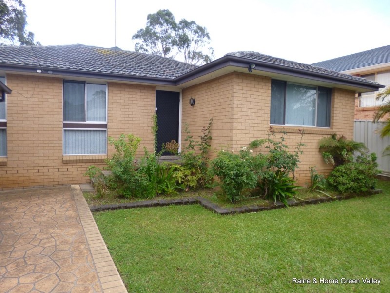 101A Oliveri Crescent, Green Valley NSW 2168