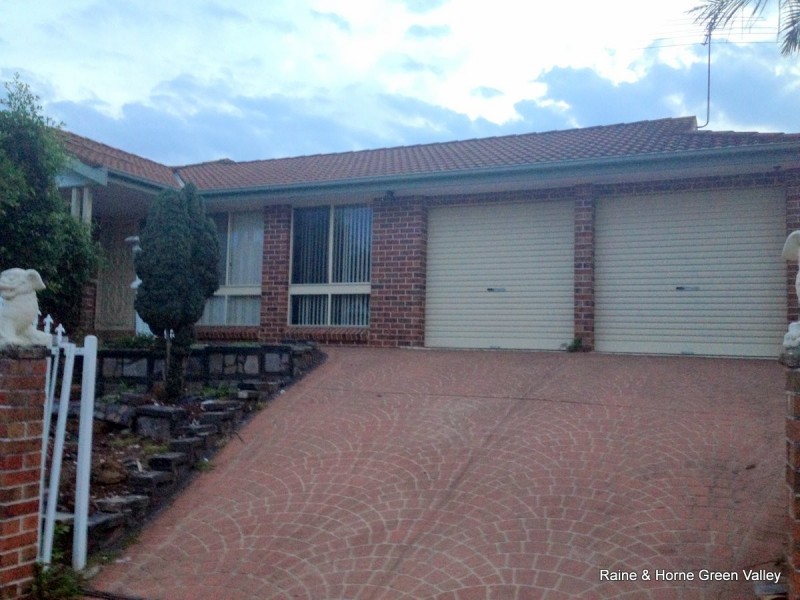 32 Sea Eagle Crescent, Green Valley NSW 2168