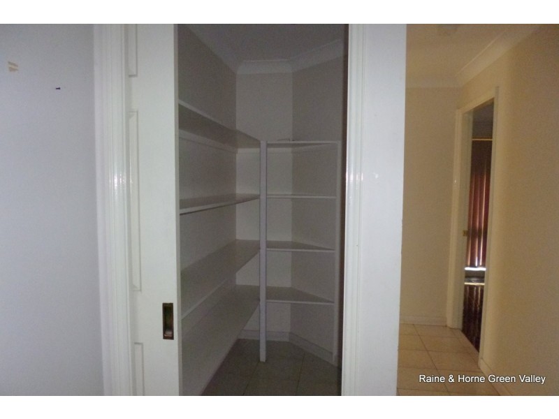 32 Sea Eagle Crescent, Green Valley NSW 2168