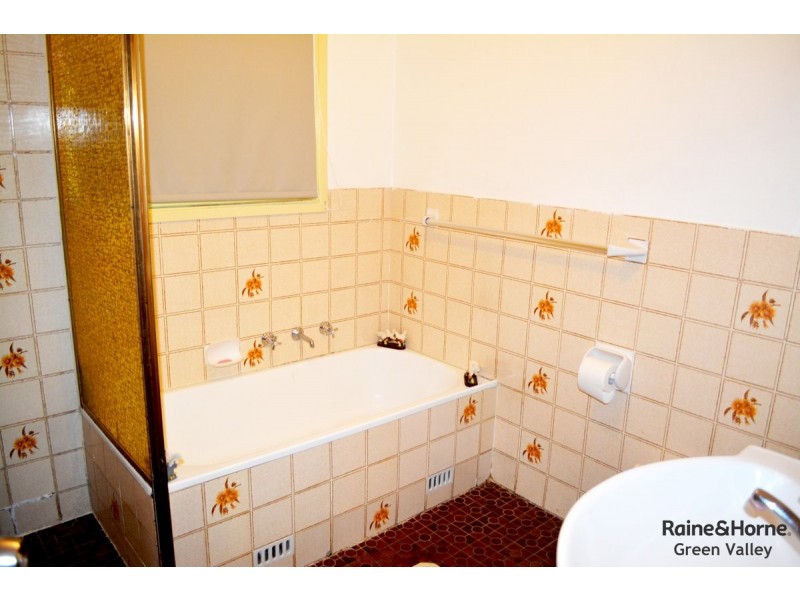 15 Pilliga Crescent, Bossley Park NSW 2176