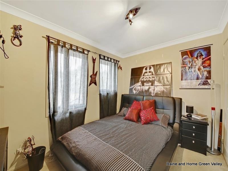 2 Wheat Place, Horningsea Park NSW 2171