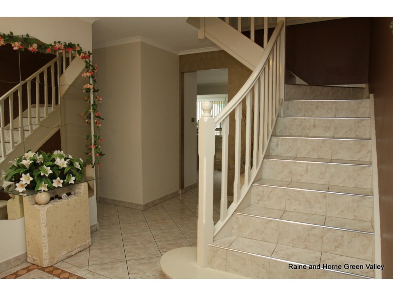 2 Lyon Place, Cecil Hills NSW 2171