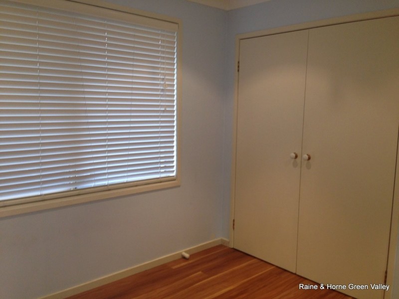 69 Mannow Avenue, West Hoxton NSW 2171