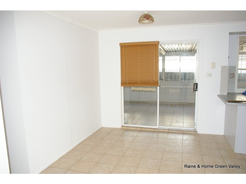 7 Guyra Close, Bossley Park NSW 2176