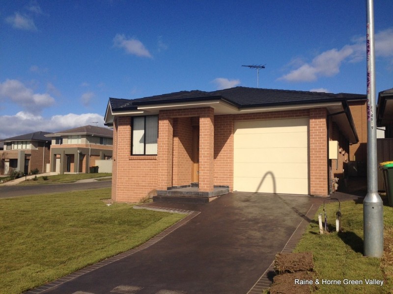 17 Affleck Gardens, Middleton Grange NSW 2171