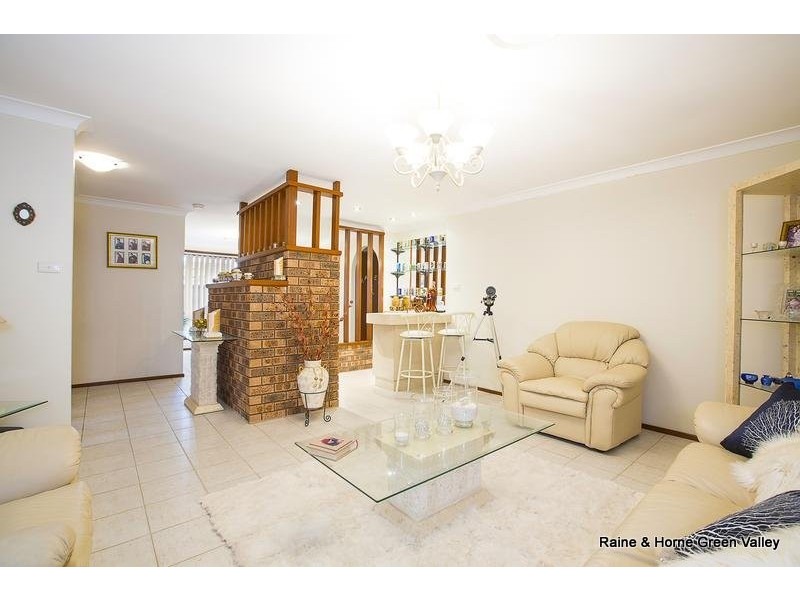 8 Daydream Avenue, Hinchinbrook NSW 2168