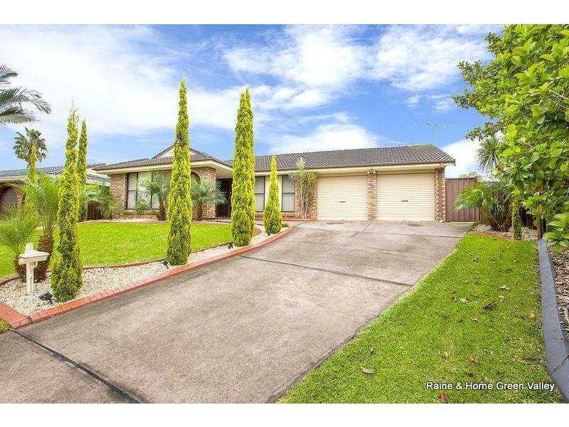 8 Daydream Avenue, Hinchinbrook NSW 2168