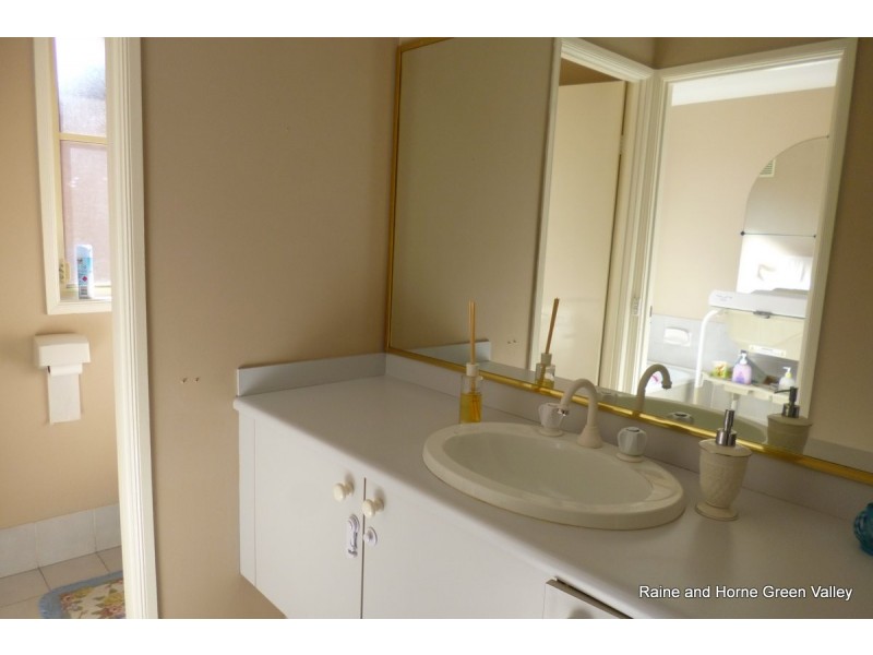 10 Castlereagh Street, Bossley Park NSW 2176