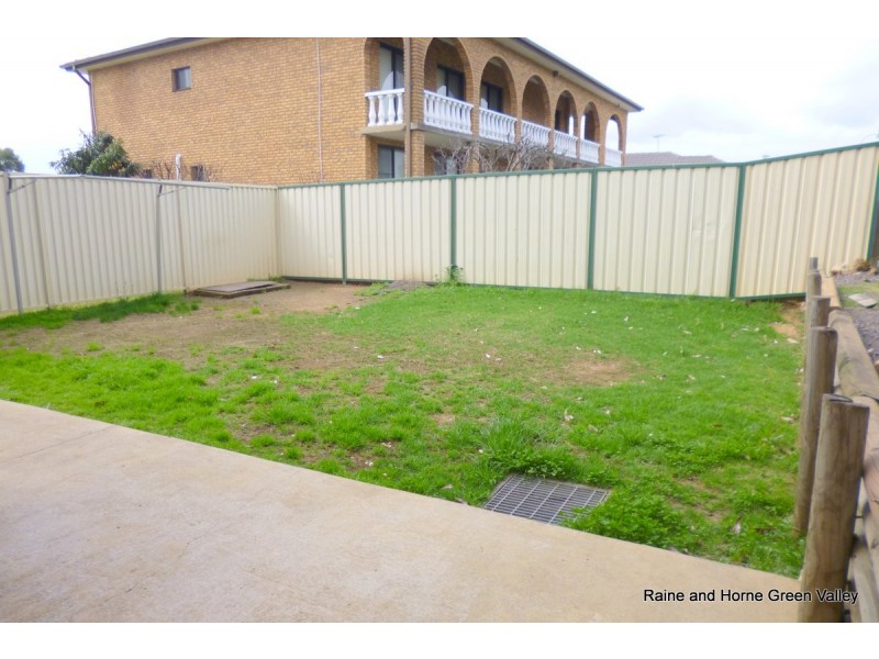 6/28 Warialda Way, Hinchinbrook NSW 2168