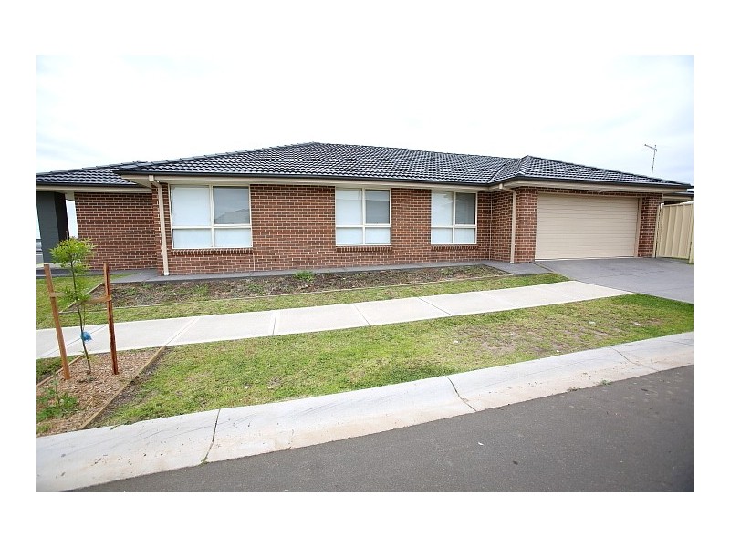 24 Bird Walton Avenue, Middleton Grange NSW 2171