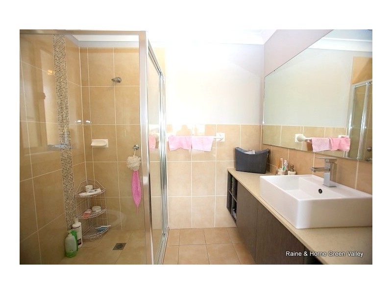 24 Bird Walton Avenue, Middleton Grange NSW 2171