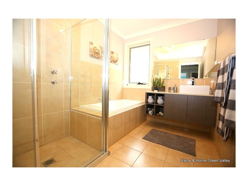 24 Bird Walton Avenue, Middleton Grange NSW 2171