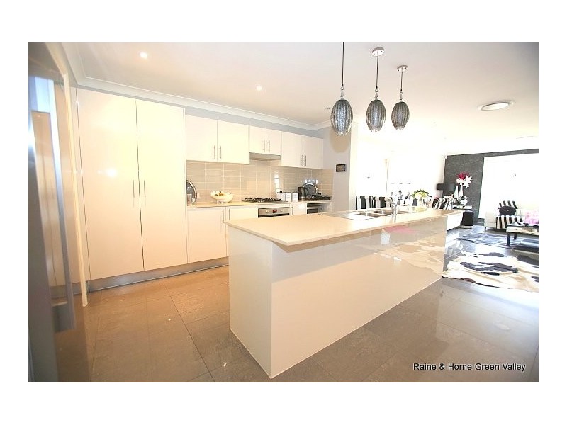 24 Bird Walton Avenue, Middleton Grange NSW 2171