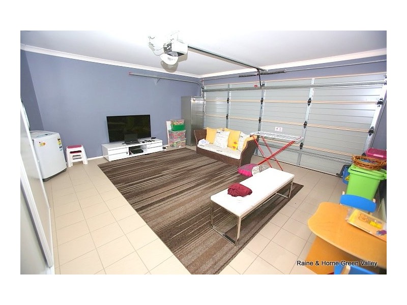 24 Bird Walton Avenue, Middleton Grange NSW 2171