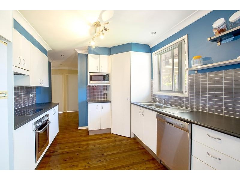 15 Harrow Road, Cambridge Park NSW 2747