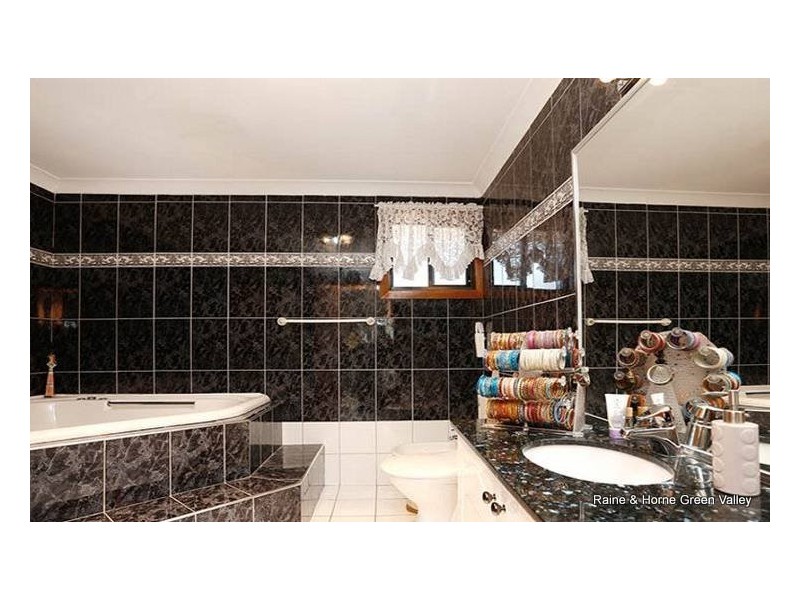 16 Flynn Place, Bonnyrigg Heights NSW 2177