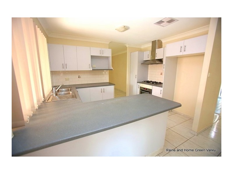 12 Gladstone Close, West Hoxton NSW 2171