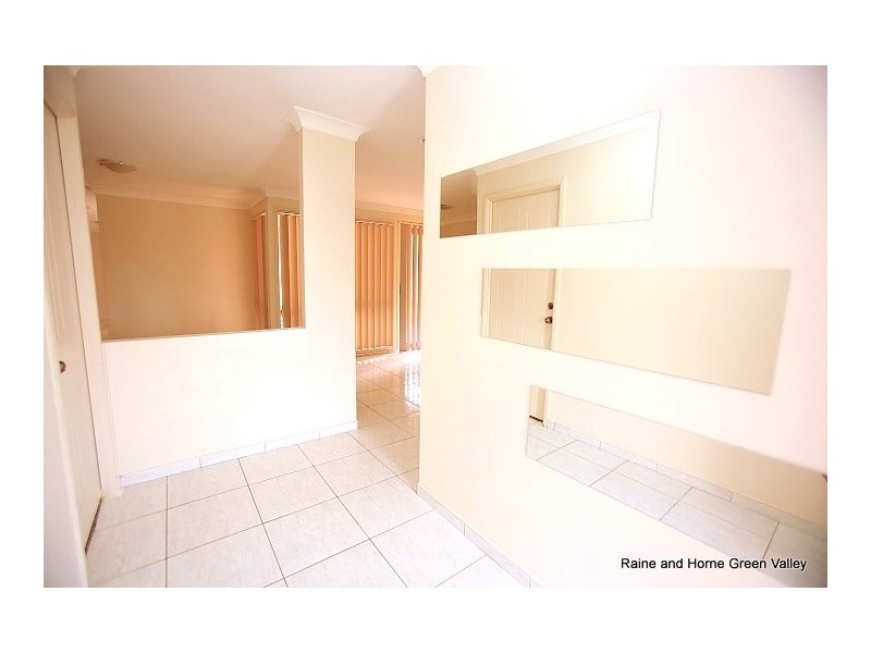 12 Gladstone Close, West Hoxton NSW 2171