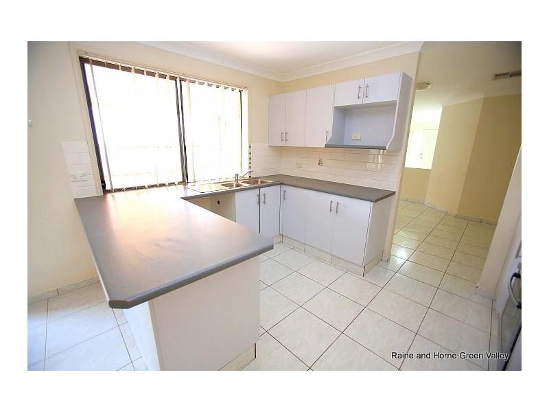 12 Gladstone Close, West Hoxton NSW 2171