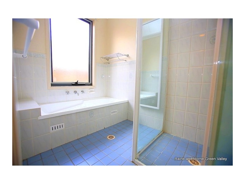 12 Gladstone Close, West Hoxton NSW 2171