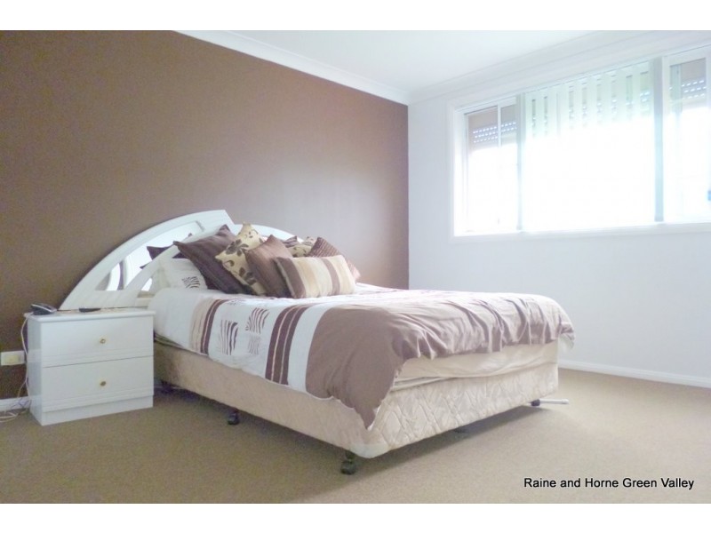 2/40 Pegasus Avenue, Hinchinbrook NSW 2168