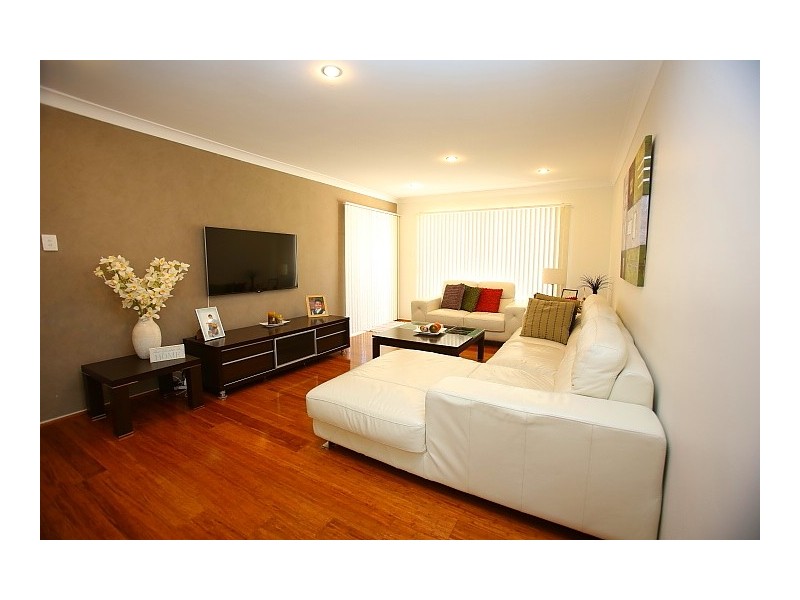 8 Gould Street, West Hoxton NSW 2171