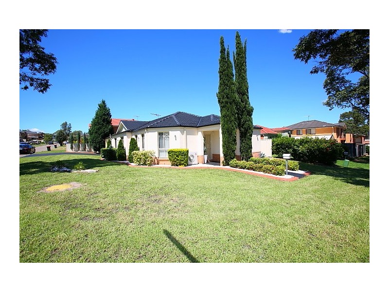 8 Gould Street, West Hoxton NSW 2171