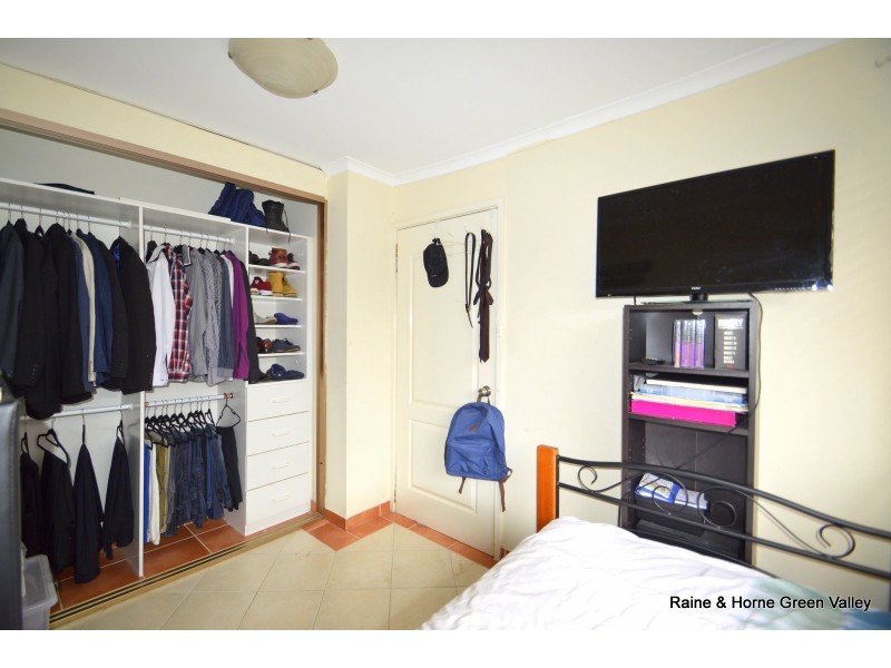 17 Taminga Road, Green Valley NSW 2168