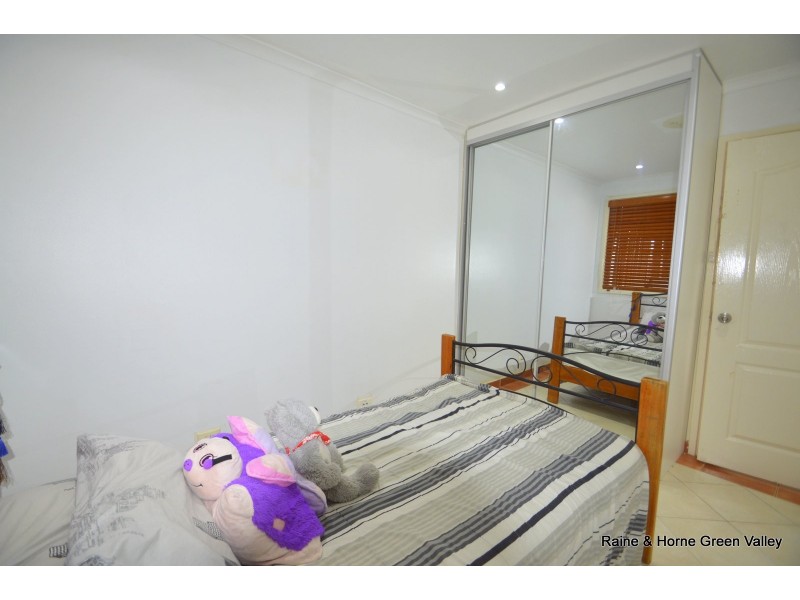 17 Taminga Road, Green Valley NSW 2168