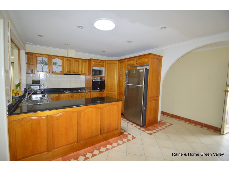 17 Taminga Road, Green Valley NSW 2168