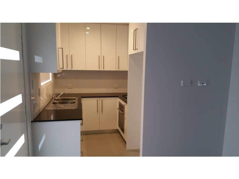 8a Daydream Avenue, Hinchinbrook NSW 2168