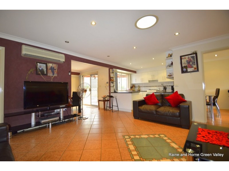 6 Kingfisher Avenue, Hinchinbrook NSW 2168