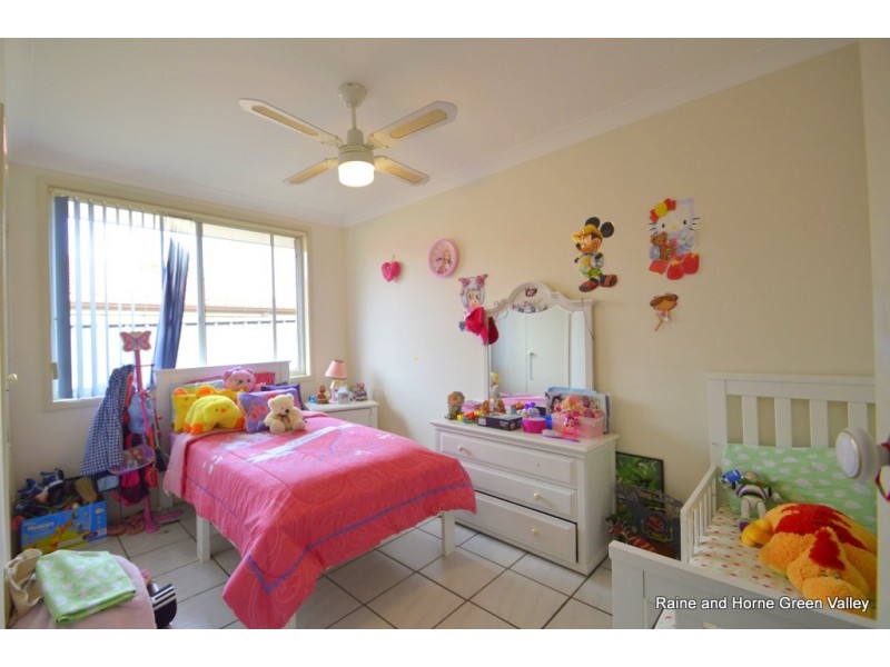 6 Kingfisher Avenue, Hinchinbrook NSW 2168