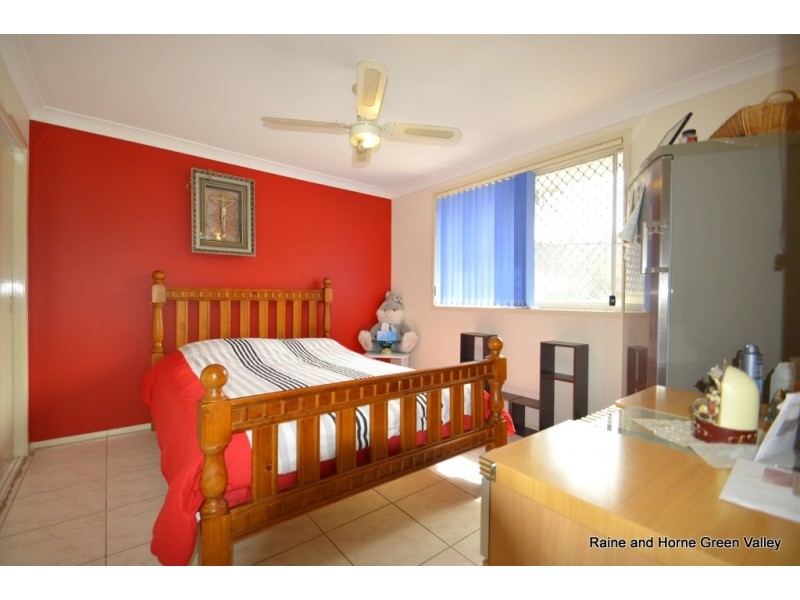 6 Kingfisher Avenue, Hinchinbrook NSW 2168