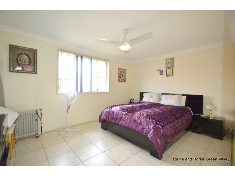 6 Kingfisher Avenue, Hinchinbrook NSW 2168