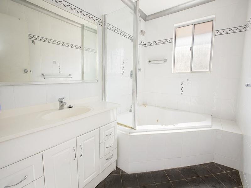 15 Harrow Road, Cambridge Park NSW 2747