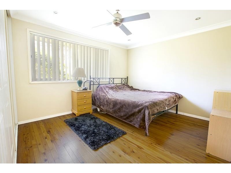 15 Harrow Road, Cambridge Park NSW 2747