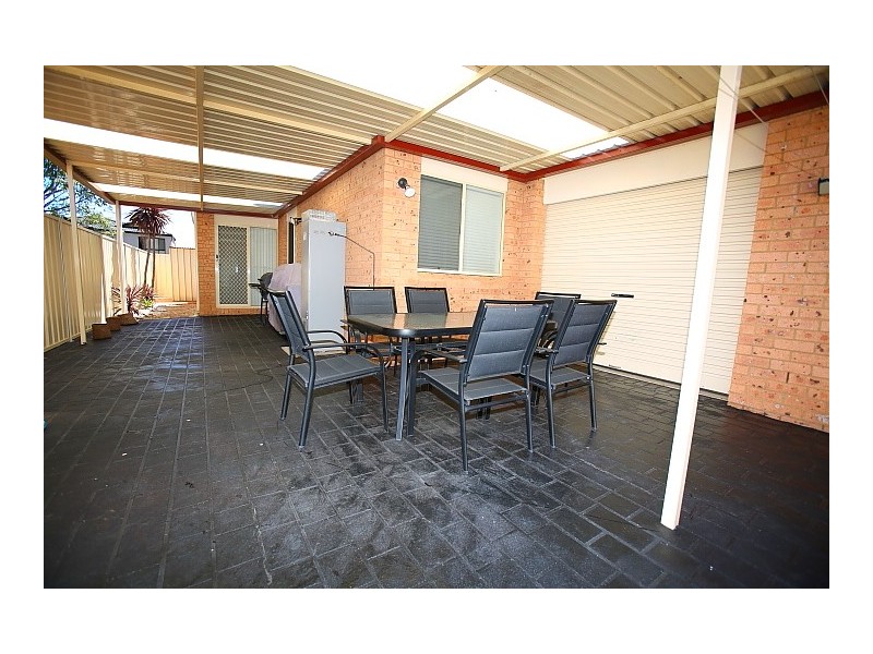 8 Gould Street, West Hoxton NSW 2171