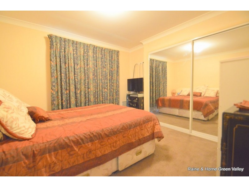 96 Cockatiel Circuit, Green Valley NSW 2168