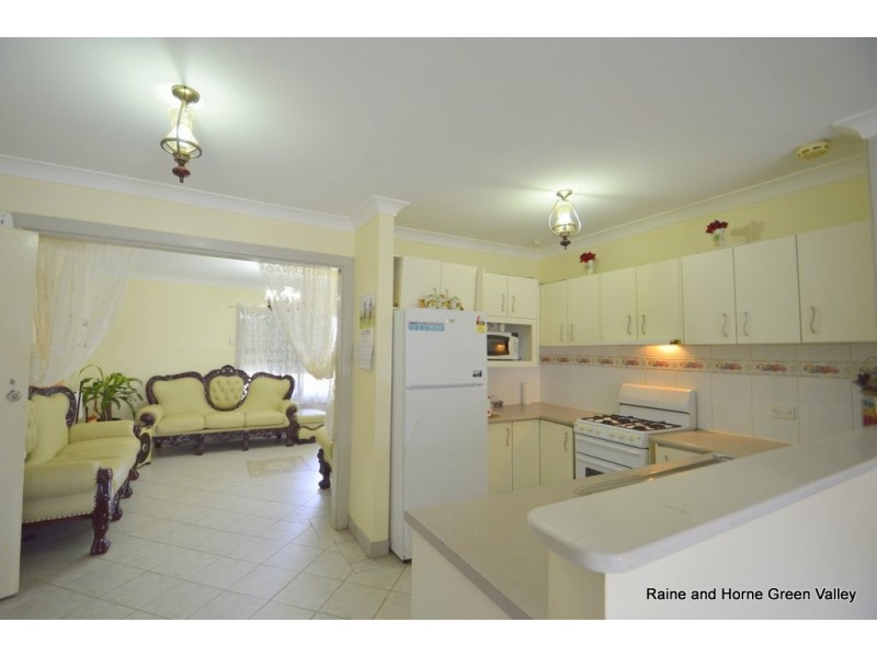 49 Finisterre Avenue, Whalan NSW 2770