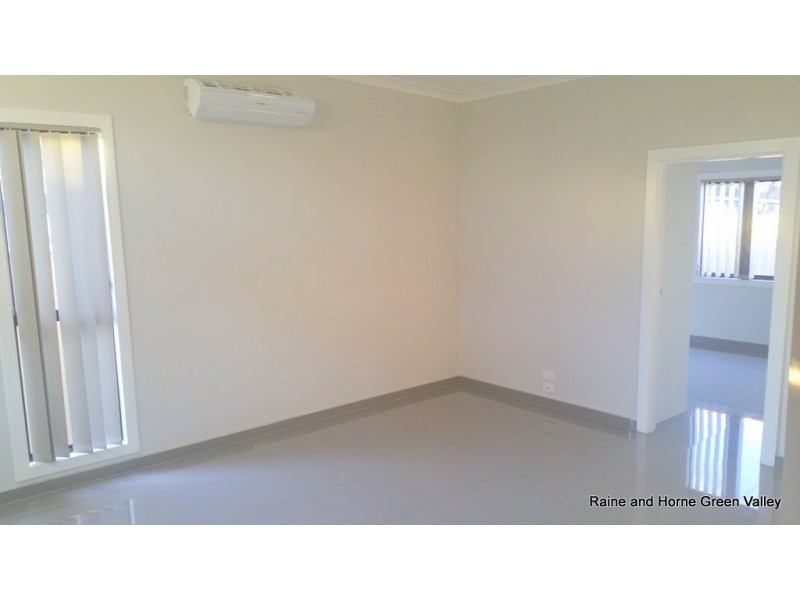 22A Gabo Crescent, Sadleir NSW 2168