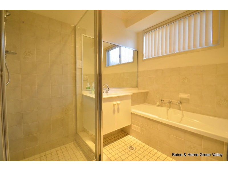 28/30 Devenish Street, Greenfield Park NSW 2176