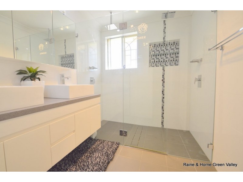 2B Pegasus Avenue, Hinchinbrook NSW 2168