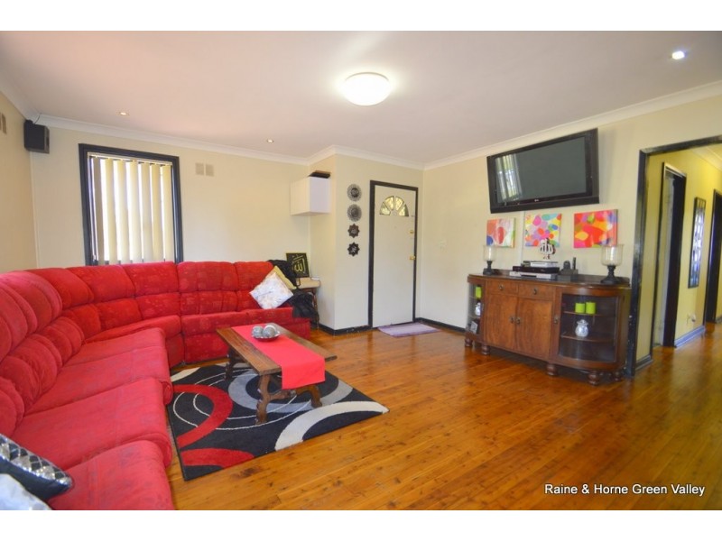 18 Toricelli Avenue, Whalan NSW 2770